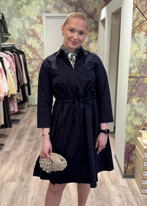 Hovedbilde KATRIN URI - Doria Kjole Navy