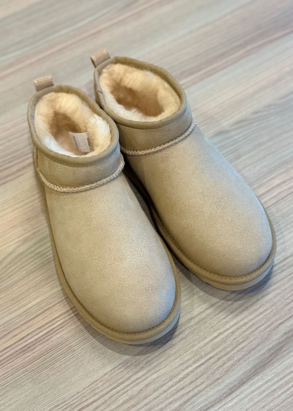 UGG - W Classic Ultra Mini Boot Sand